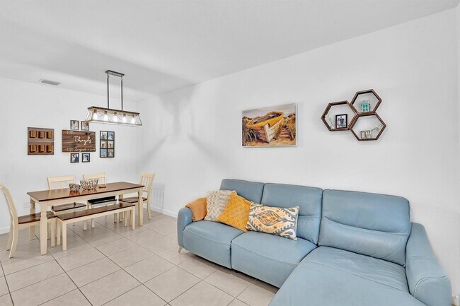 Foto del edificio - 4668 Banker Ter