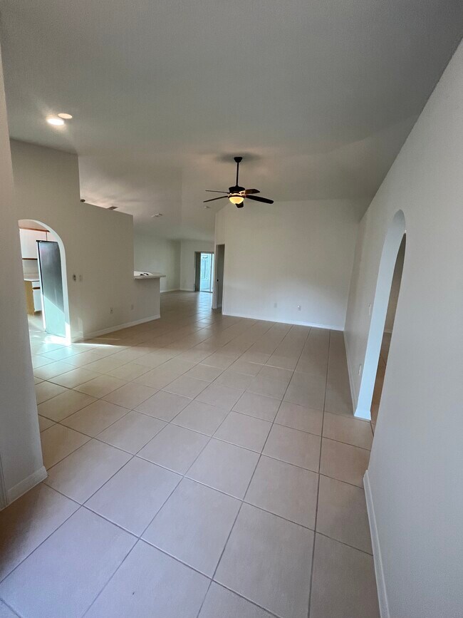 Entrance front door - 8502 Ivanhoe Dr