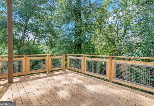 Building Photo - 740 Belt Loop SE