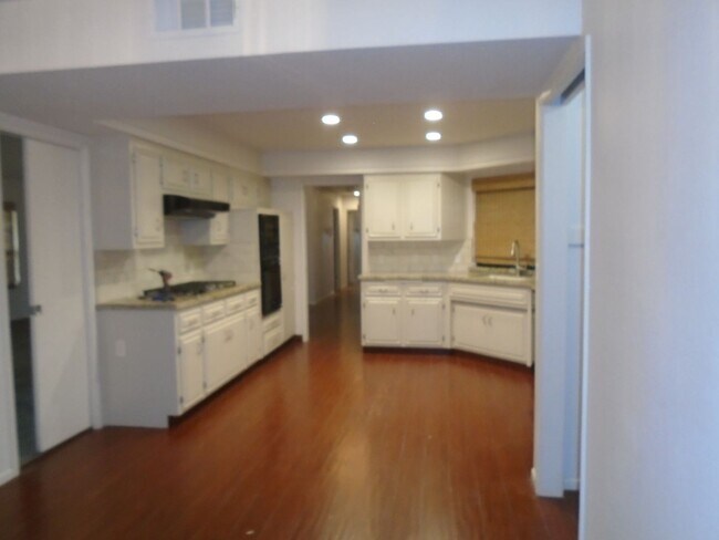 Foto del edificio - WELCOME HOME !!!