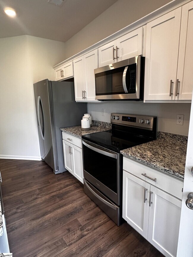 Building Photo - 113 Sunriff CT
