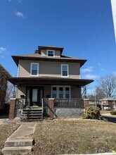 Building Photo - 1601 S 5th St