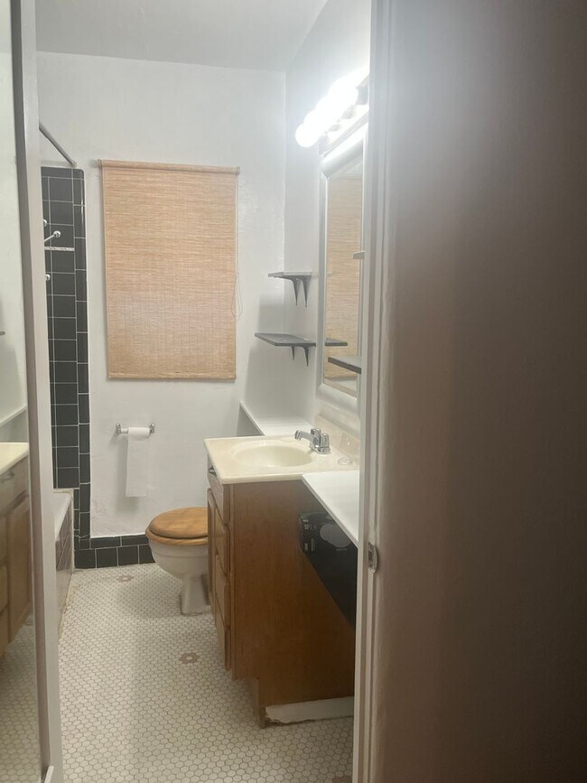 Foto del edificio - Charming 1-bedroom/1-bathroom unit