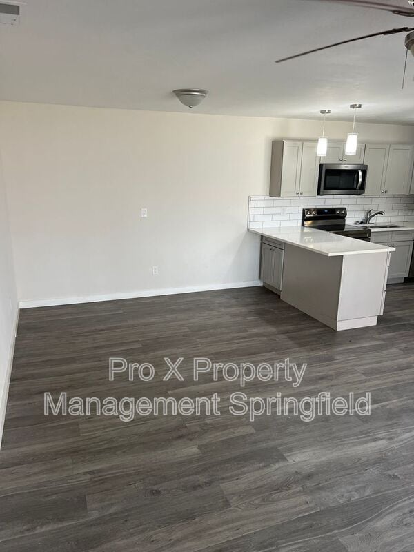 Building Photo - 1617 N Jefferson Ave