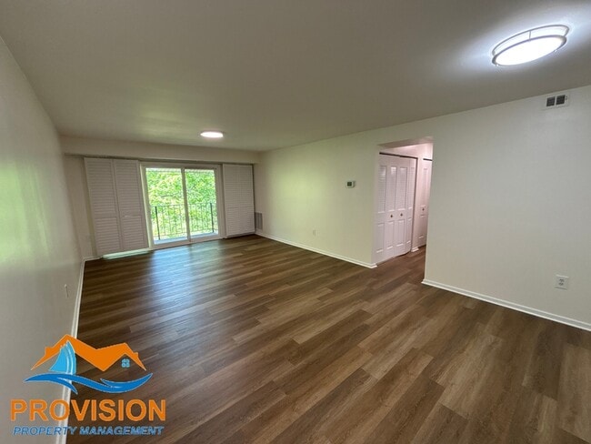 Building Photo - 2572 Riva Rd
