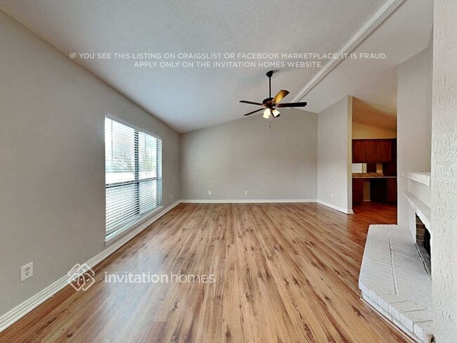 Building Photo - 1301 Clearview Dr