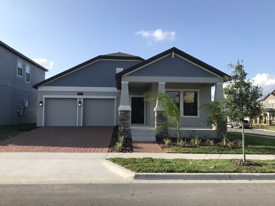 3/2 Plus Den Located in Summerlake House Rental in Winter Garden, FL
