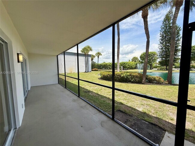 Building Photo - 400 Waterway Dr S