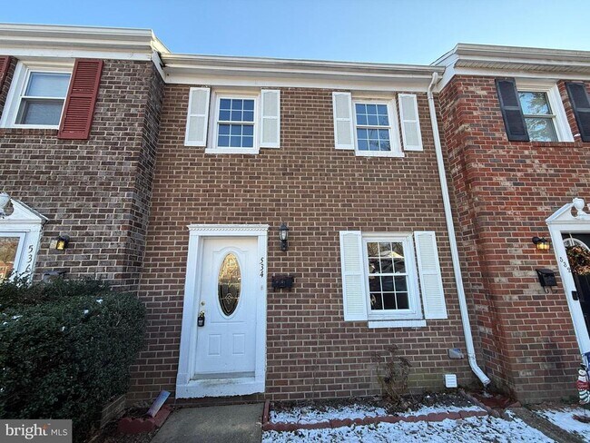 Foto del edificio - 534 Olde Greenwich Cir