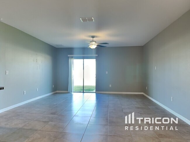 Foto del edificio - 7234 Camp Island Avenue Sun City Center FL