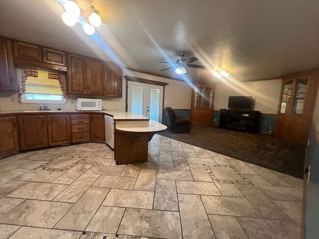 Foto del edificio - Wonderful Home in Spanish Fork, UT All utilities included