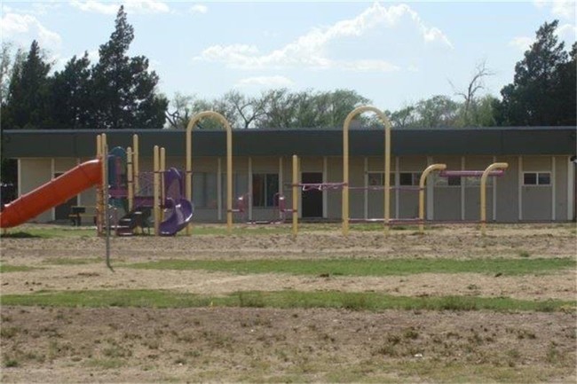 Building Photo - 612 N Irving St