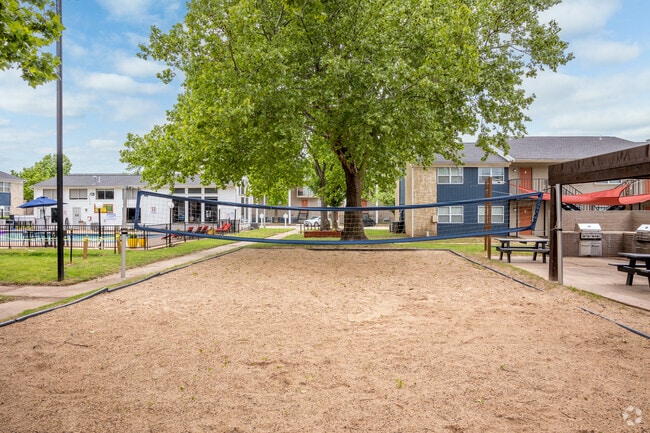 Cancha de voleibol de arena - Charleston Apartments
