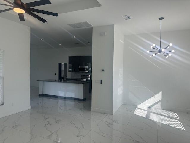 Foto del edificio - 1726 SW California Blvd