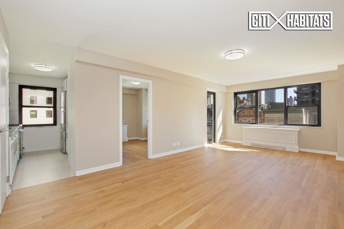 Primary Photo - 315 East 86th St