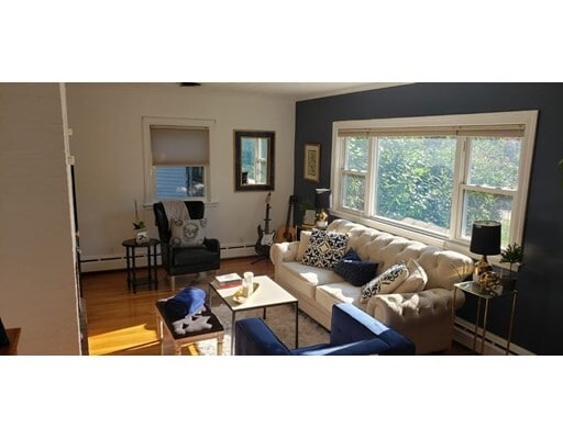 Primary Photo - 284 Woodcliff Rd