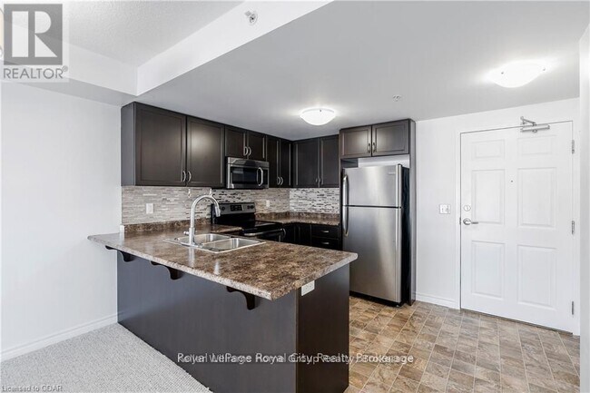 Building Photo - 67 Kingsbury Square