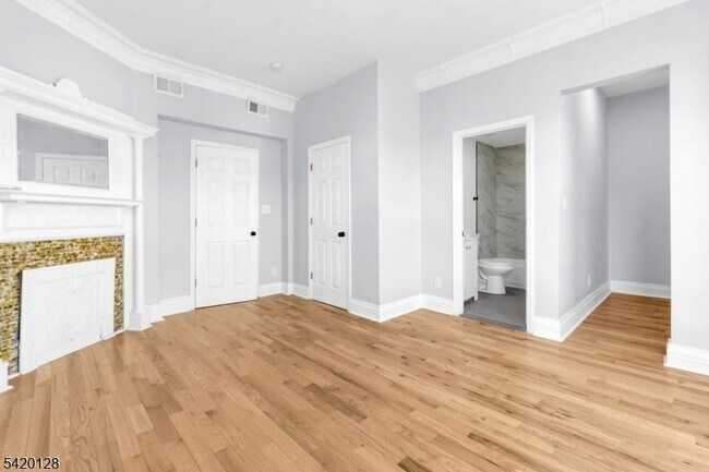 Foto del edificio - 157 Fairmount Ave