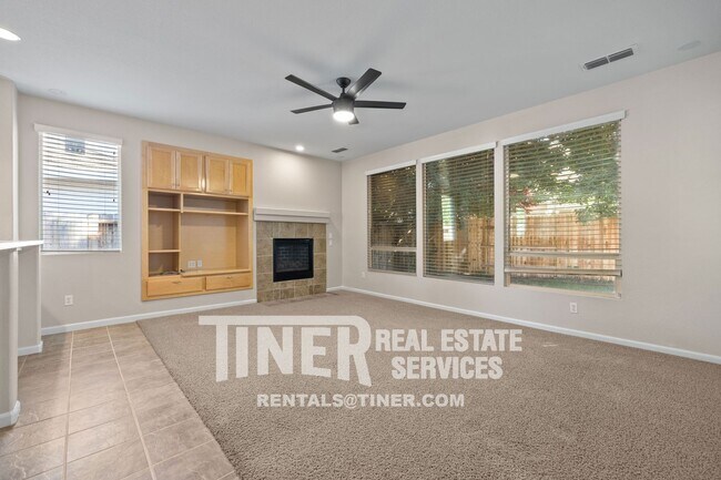 Building Photo - Stunning 4 bedroom Natomas home
