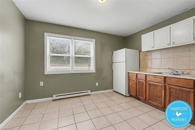 Building Photo - 1500 Autumn Dr