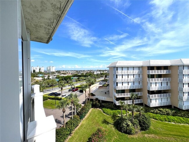 Building Photo - 6650 Sunset Way