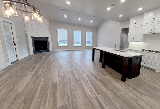 Foto del edificio - 6313 NW 157th St