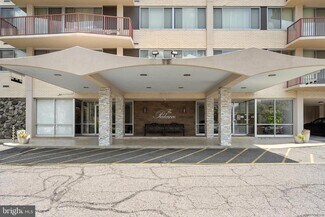 Building Photo - 5353 Columbia Pike
