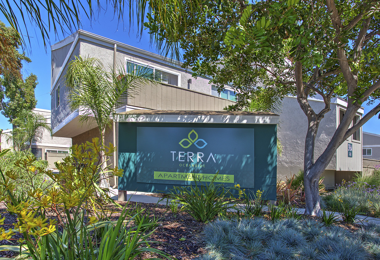 Foto principal - Terra Oceanside Apartments