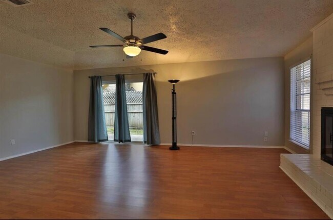 Building Photo - 5410 Heronwood Dr