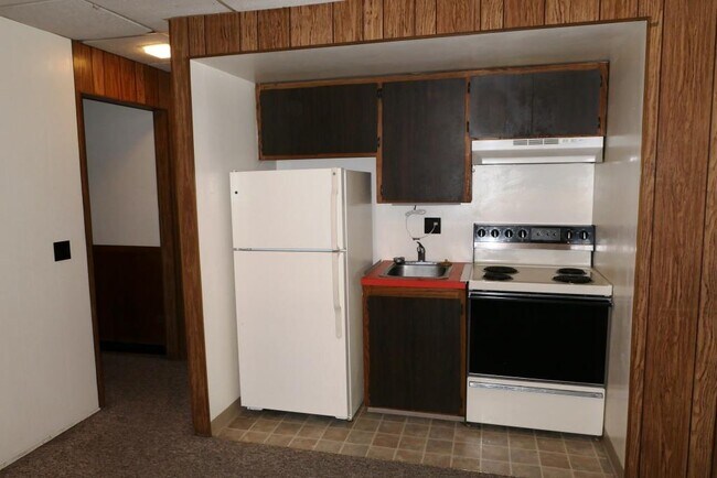 Cocina - 1939 University Ave