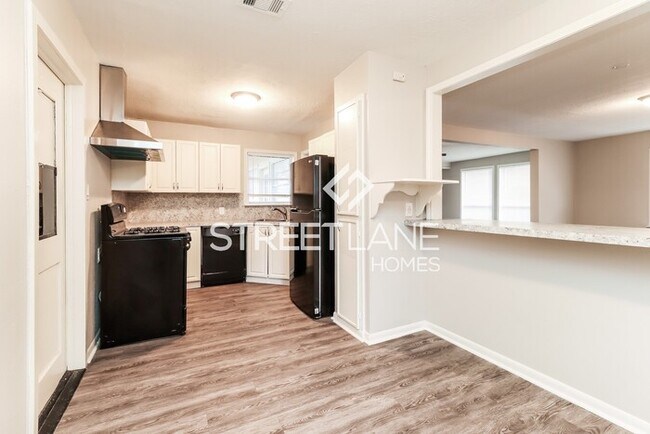 Building Photo - Charming 3 Bedroom in Houston!