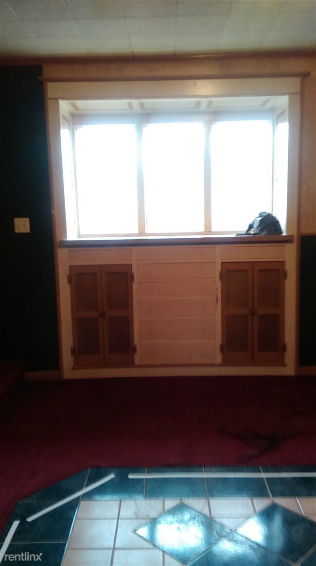 Foto del edificio - 4 br, 1.5 bath House - 1200 Thurman St