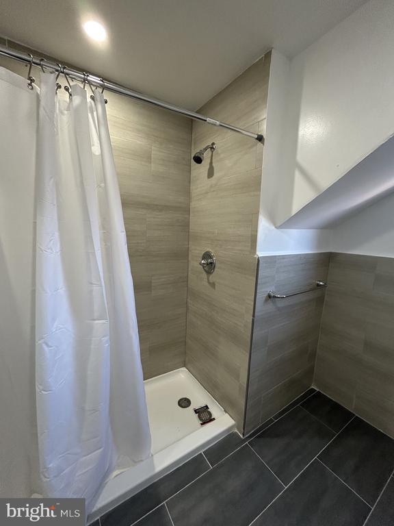 Foto del edificio - 1420 Williams Ave