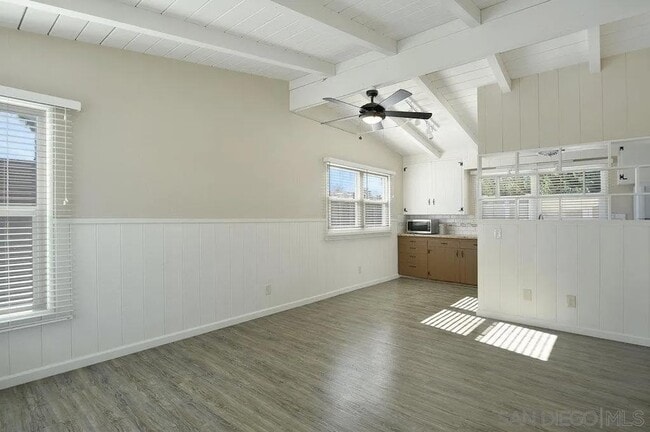 Building Photo - 5220 Cass St
