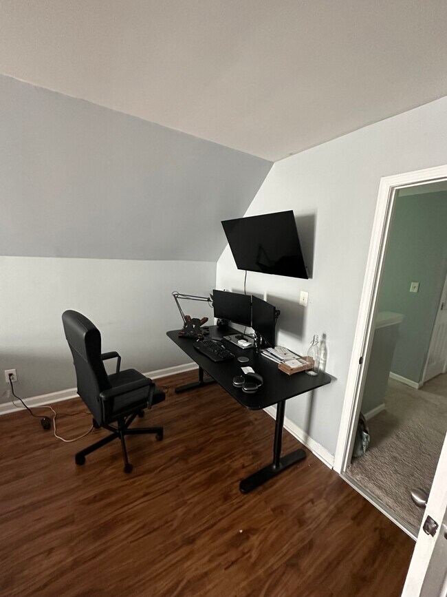 Foto del edificio - 339 Henry Aaron Ave SW