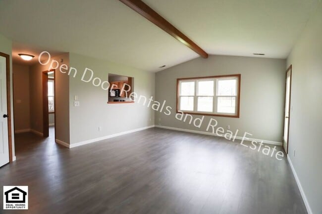 Building Photo - 1421 Fieldstone Dr