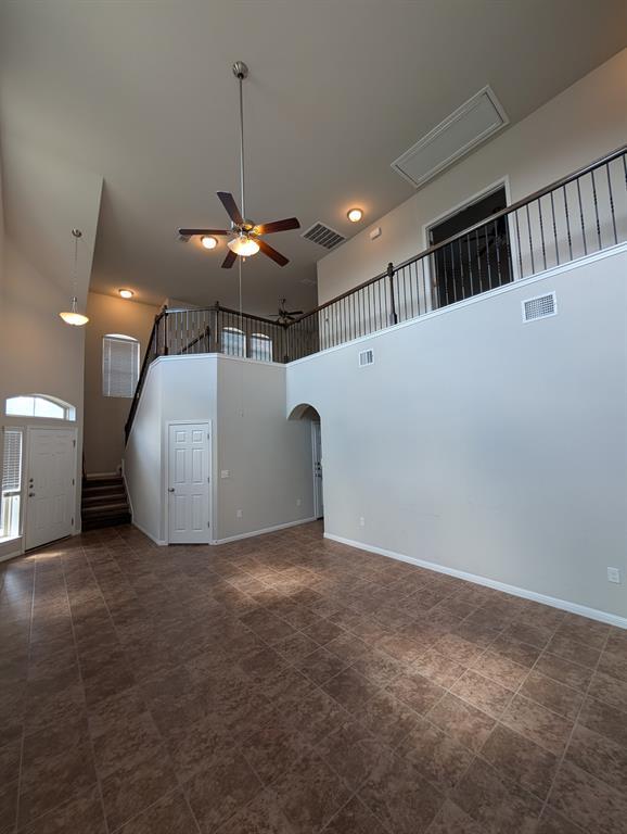 Building Photo - 1000 Boatswain Wy