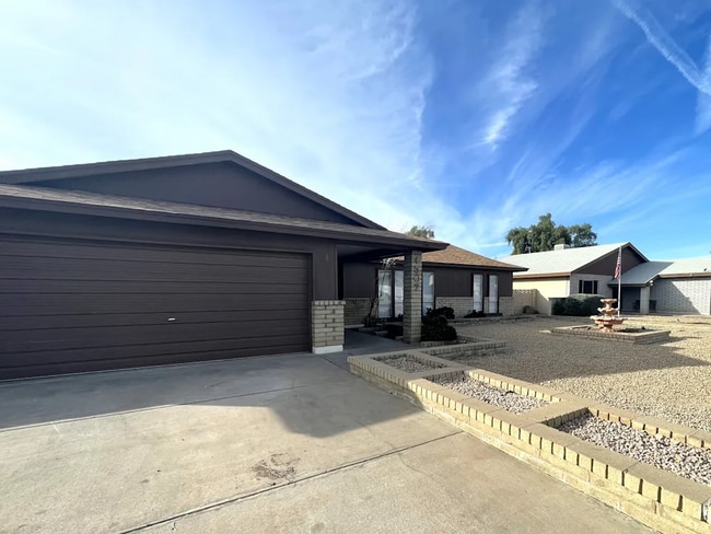 Building Photo - 4508 W Gardenia Ave