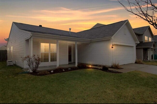 Building Photo - AVALON BLUFF...3 Bedroom 2 Bath