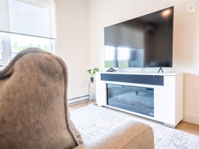 Building Photo - Vizion