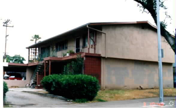 Building Photo - 123 Roundtable Dr