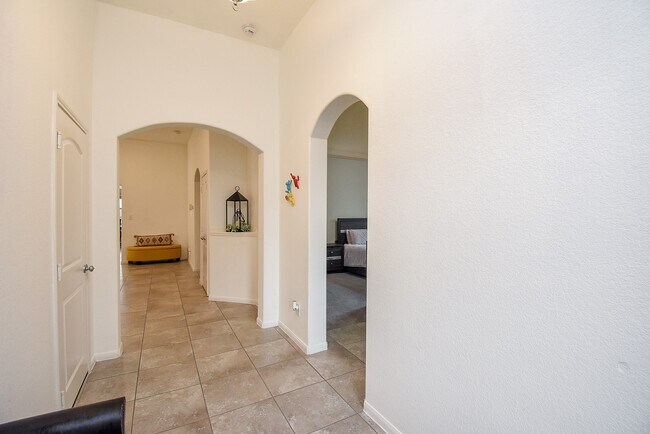 Foto del edificio - 12447 Girasole Ct