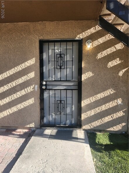Building Photo - 4737 Thunderbolt Ave