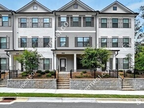 Building Photo - 428 Stovall Pl