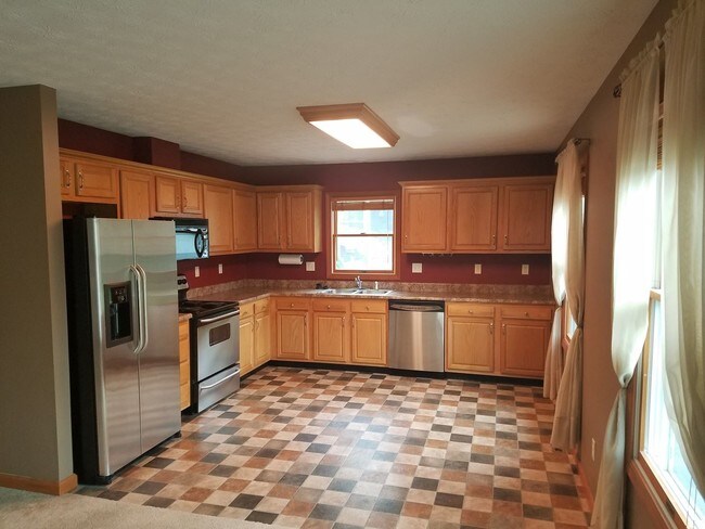 Building Photo - 3 br, 2.5 bath House - 207 Willowdale Road