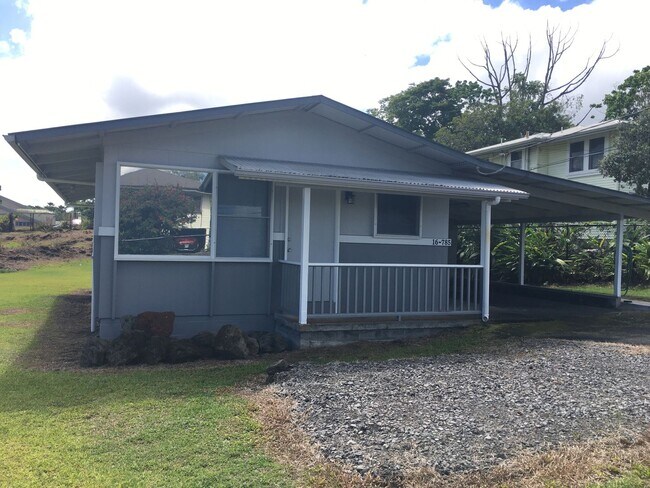 Foto del edificio - Conveniently Located 2BR/1BA Home - Near Keaau Shopping Center
