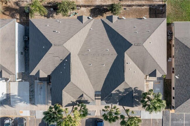 Foto del edificio - 16 Oasis Dr