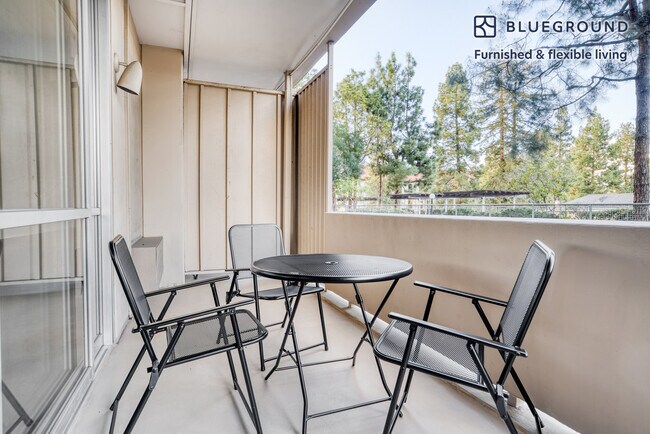 Foto del edificio - 501 Forest Ave