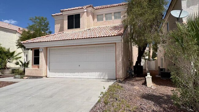 Foto del edificio - 7824 Millhopper Ave