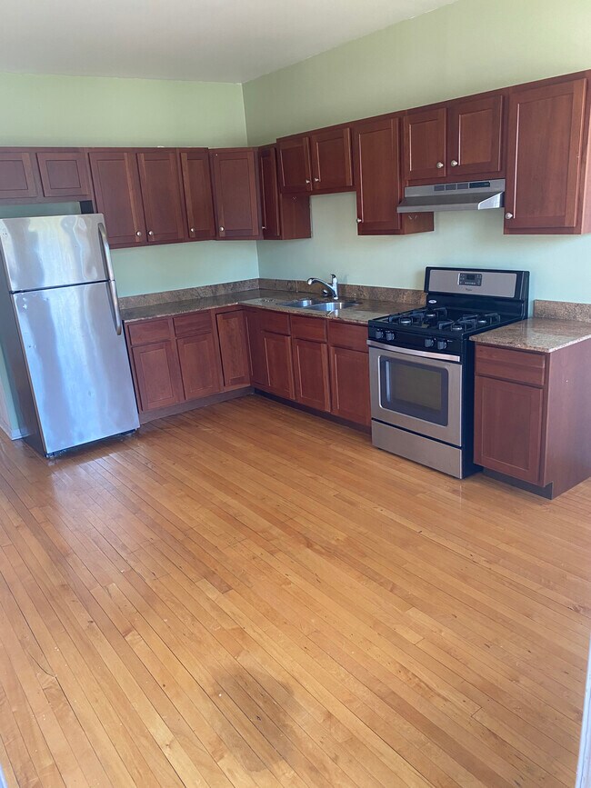 Foto del edificio - 2824 N Avers Ave